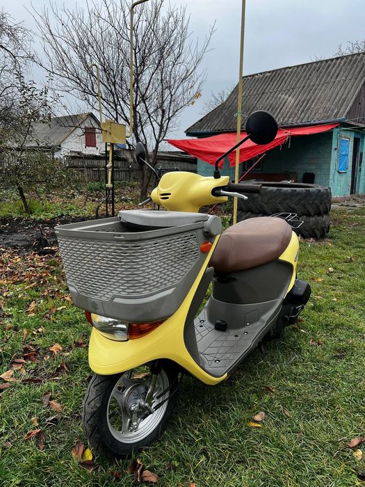 Suzuki Lets 4 Basket.