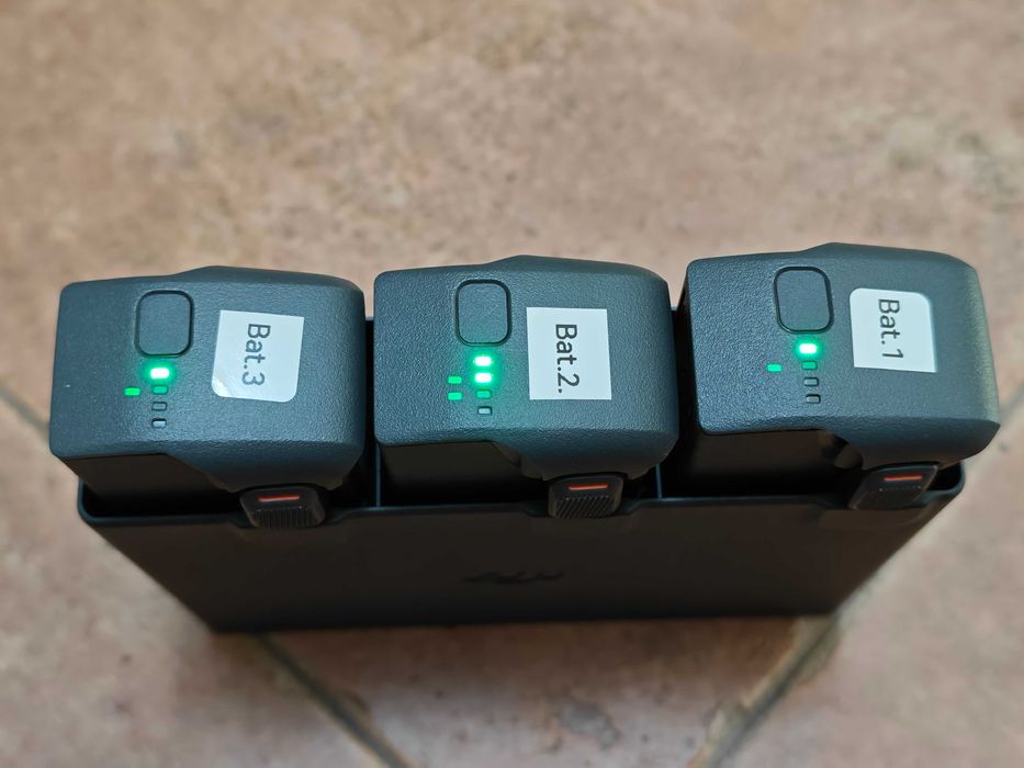 DJI AVATA 2 Fly More Combo (sem comando e óculos)