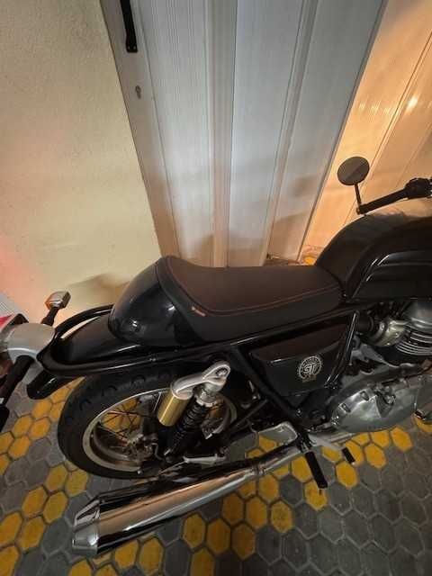 Royal Enfield Continental GT 650 em muito bom estado