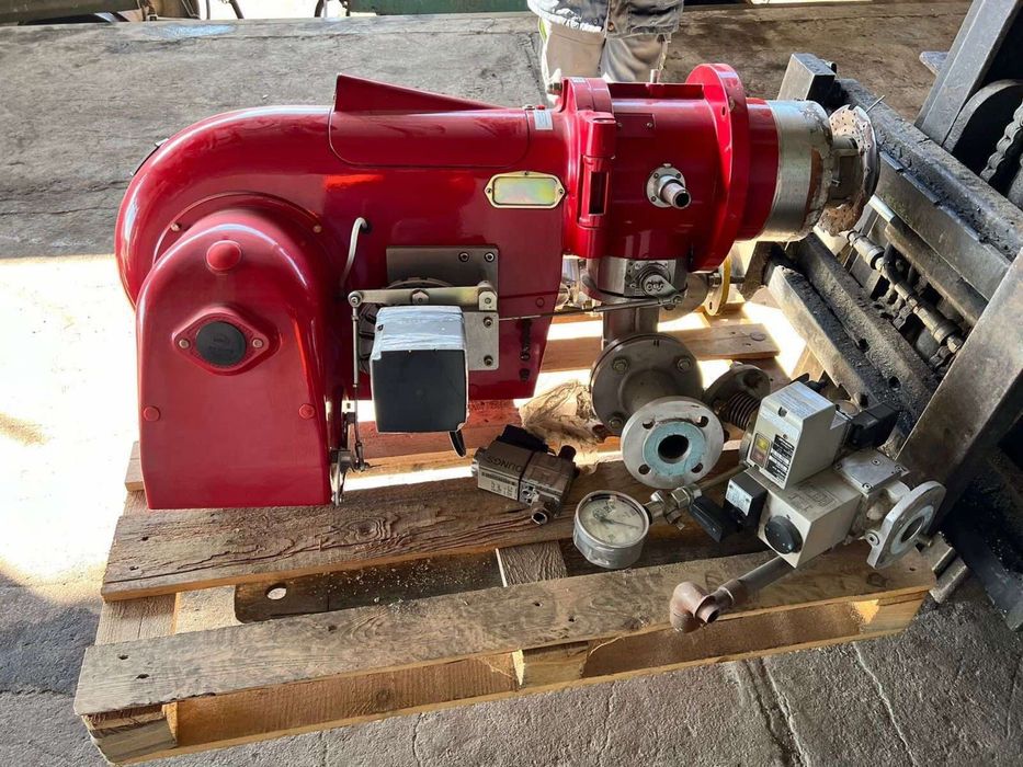 Автоматична газова, двустепенева горєлка WEISHAUPT G8/1D, 2275 kw.