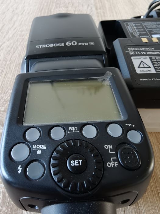 Quadralite Stroboss 60 Evo Nikon + druga bateria