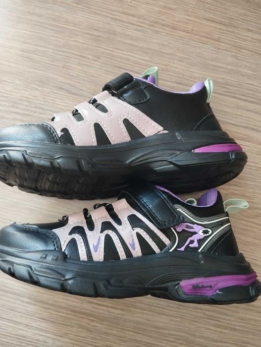 Нові кросівки,кеди на дівчинку 29 розмір 19 см