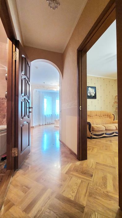 Оренда 3-х кімнатної квартири в центрі р-он Площі