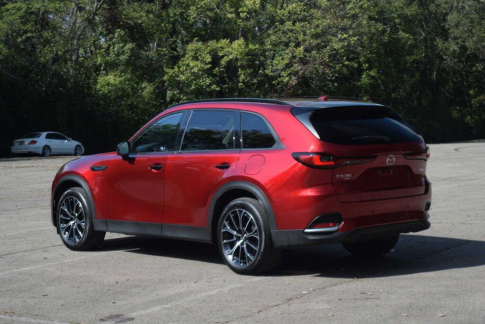 Mazda CX-70 PHEV Premium Plus      2025