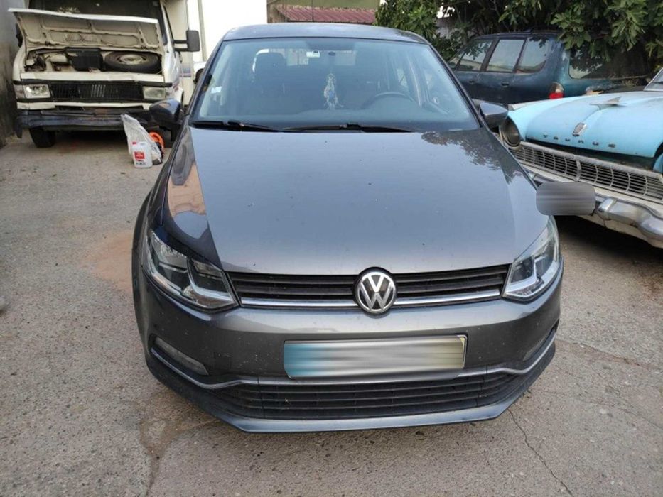 VOLKSWAGEN Polo V Sedan / Cross Salvado