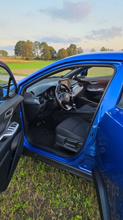Toyota CHR C-HR 1.8 Hybrid 122KM 2017r Sport Selection Zarejestrowany