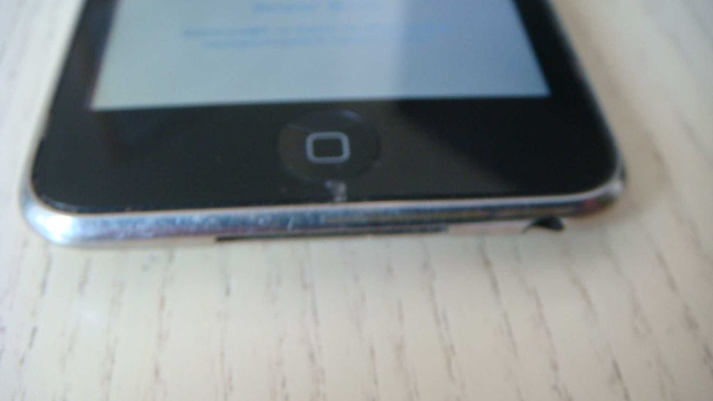 Apple iPod 2nd Generation Touch (16GB) A1288