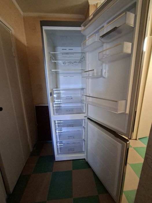 Продам холодильник Samsung