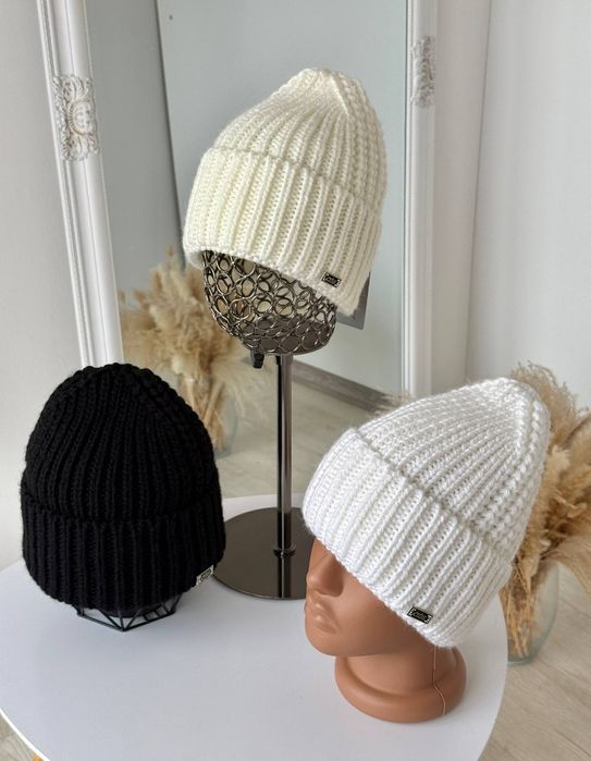 Шапка жіноча тепла фліс 14 кольорів/Шапка женская теплая флис