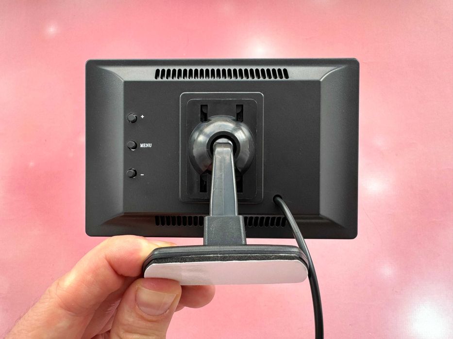 Очень качественный AHD монитор