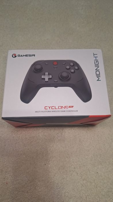 Pad GameSir Cyclone Pro Midnight  + dodatkowy odniornik Gamesir Dongle