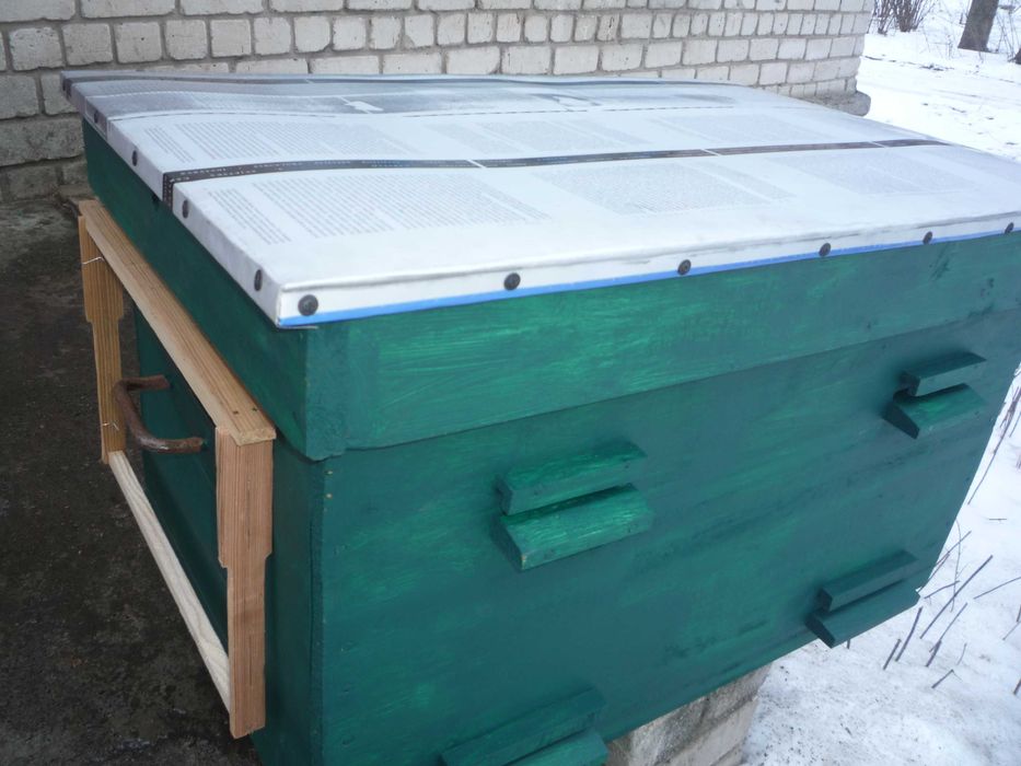 продам УЛЕЙ ЛЕЖАК на 20 рамок с тополя или поменяю на мед