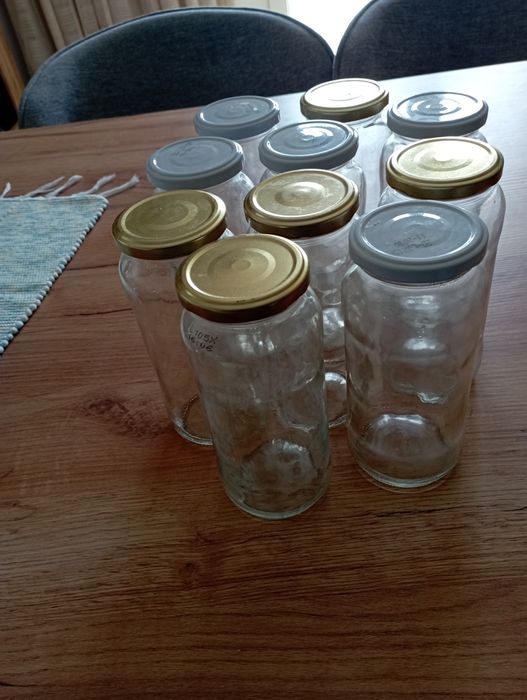 Vendo frascos de vidro usados mas desinfectados 0,20centimos cada