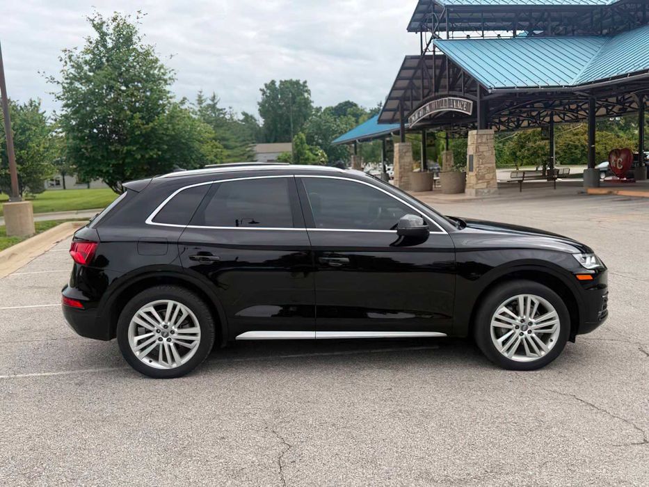 Audi Q5 2.0T      2018
