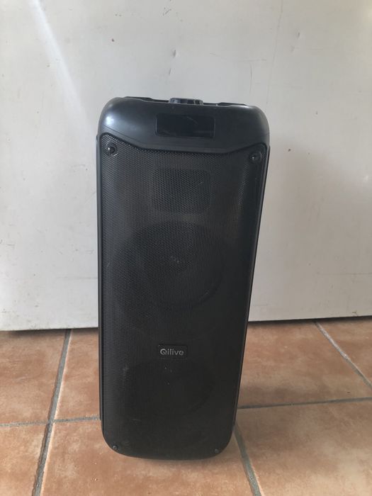 Coluna party box Qlive