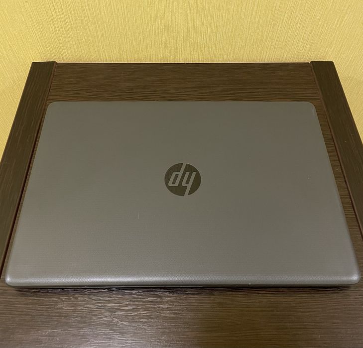 HP 255 G7 Ryzen 3 2200U 8GB DDR4 256GB SSD