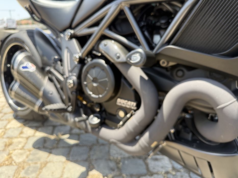 Ducati Diavel - carbon edicion