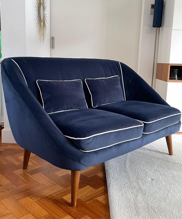 Sofá veludo azul escuro 2 pessoas