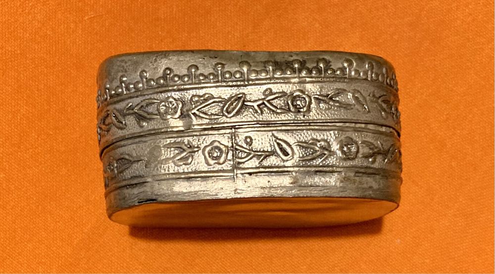 Caixa marroquina com azulejo