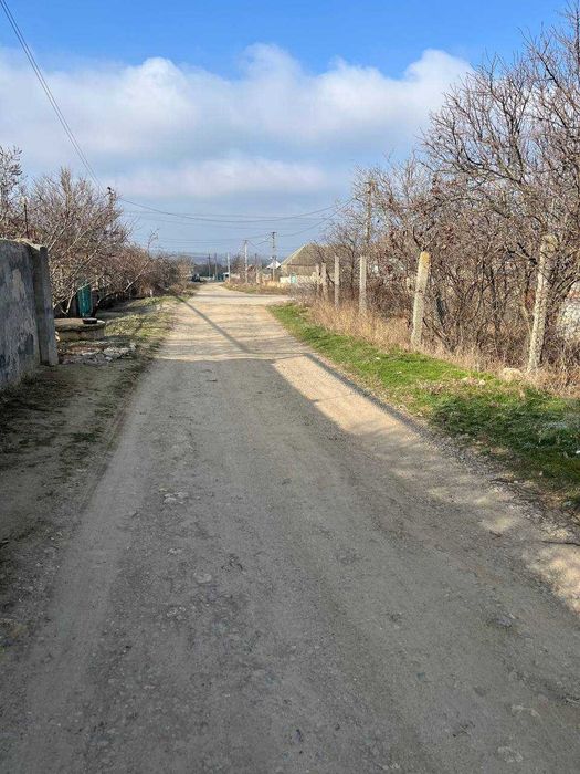 Продам дом с земельным участком 15 соток в  предместье города