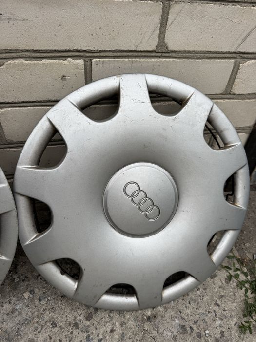 Продам оригінальні ковпаки R 15 від АУДІ