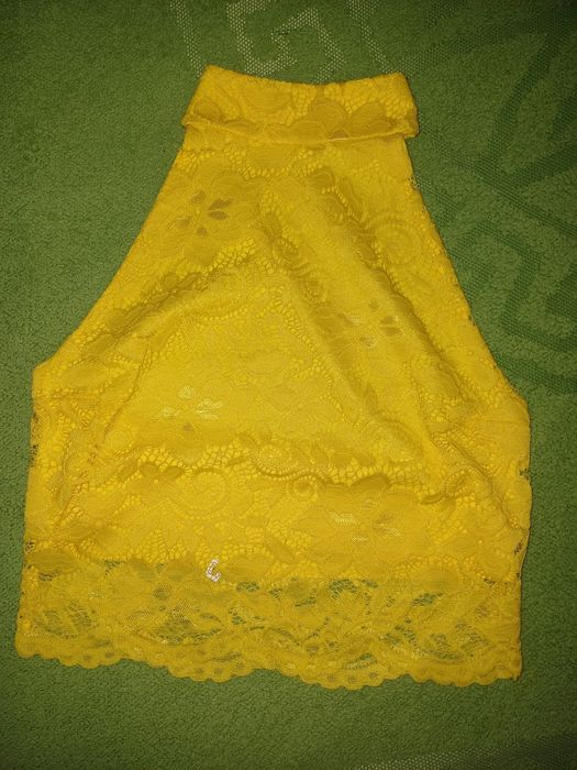 Літній яскравий костюм 2-ка топ і спідниця
топ і спідниця


Майже нови