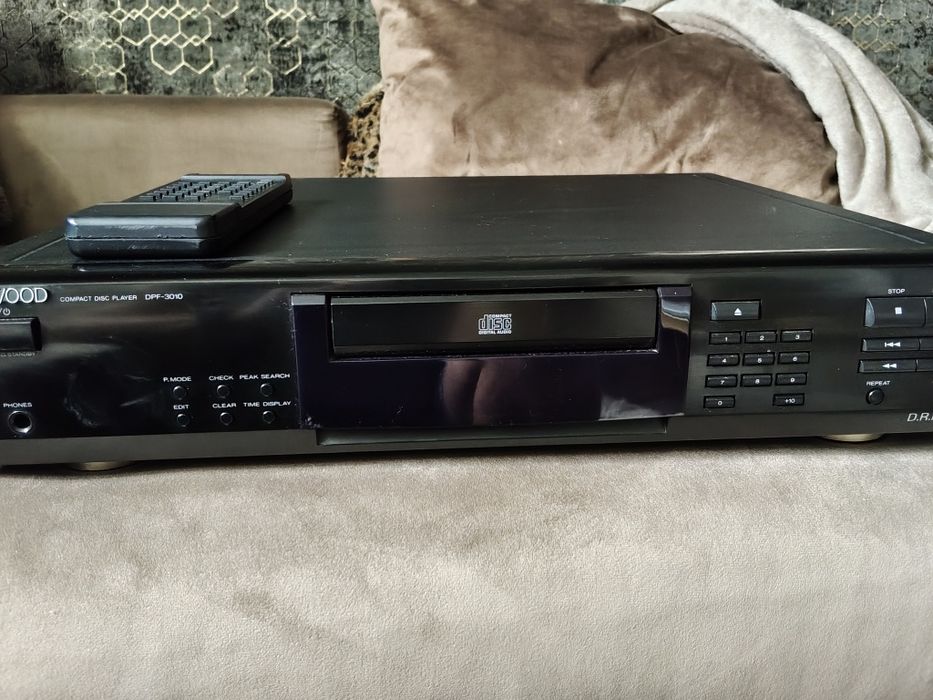 CD Kenwood DPF -3010 +pilot