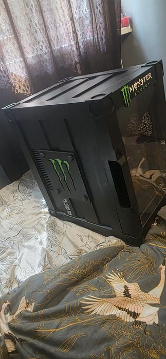Lodówka, mini lodówka monster energy, bar