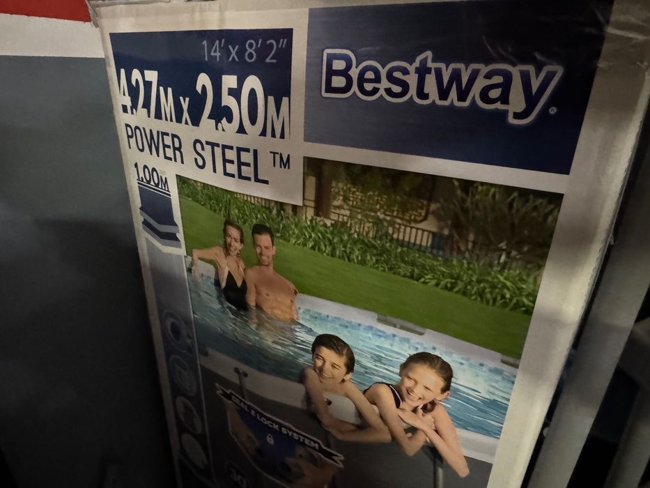 Basen stelażowy Bestway Power Steel 4,27m x 2,50m x 1,00m – Stan BDB