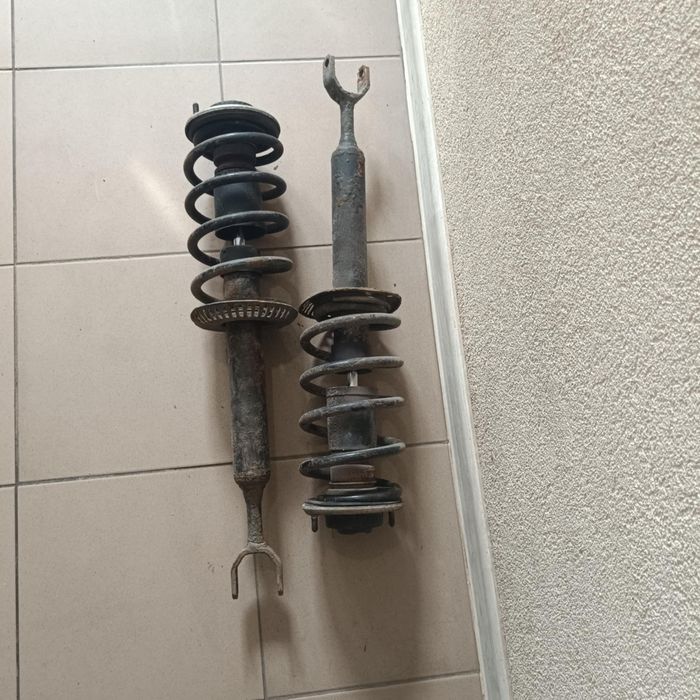 Amortyzator ze sprężyną przód Audi A6 C5