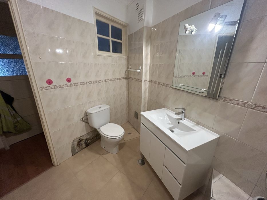 Sevicos de canalizacao , pintura , montagems cozinhas e moveis ikea