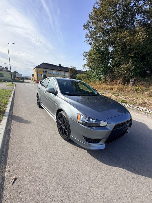 Mitsubishi Lancer