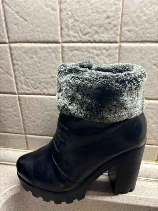 Нові Зимові сапожки ботинки Натуральна шкіра Цегейка 39 розмір