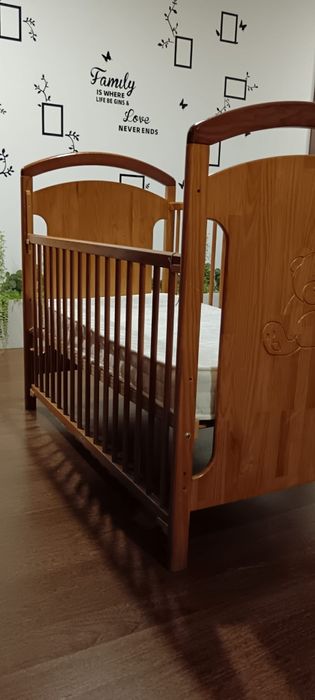 Berço de be em madeira