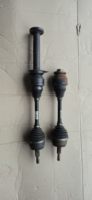 Піввісь VW T5 2.5 полуось привід вал шрус 7H0407271  7H0407272