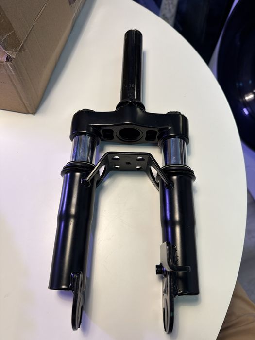 Garfo de suspensão dianteira, peças de reposição de garfo dianteiro de scooter de liga de alumínio com mola dupla, compatível com MI M365 PRO