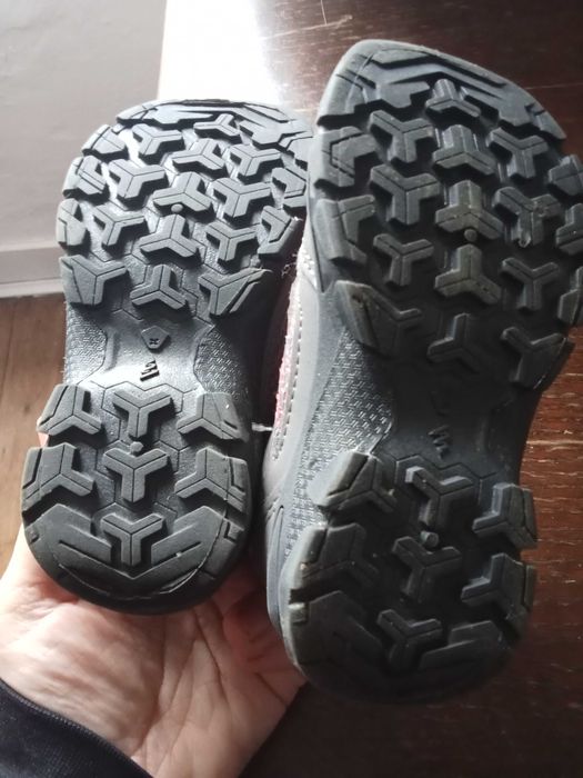 Sapatilhas de criança nr. 25