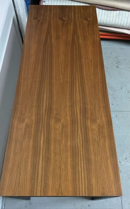 Mesa Secretaria Nogueira + Pernas Metal Preto — Escritorio