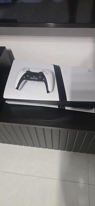 Playstation 5 pro z  napędem ps5pro