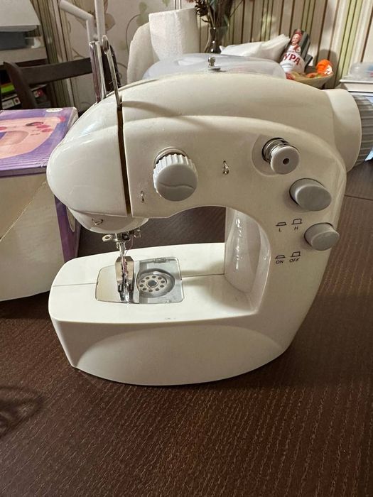 Міні-швейна машинка FHSM-203