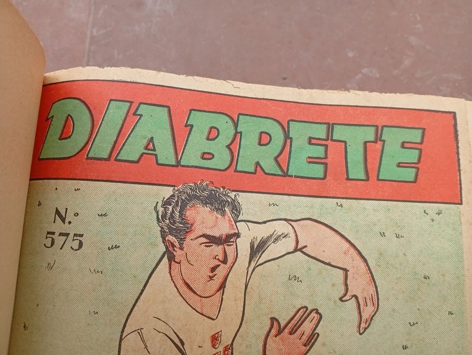 2 Volumes Encadernados Revista DIABRETE (1949) – Números 575 a 679