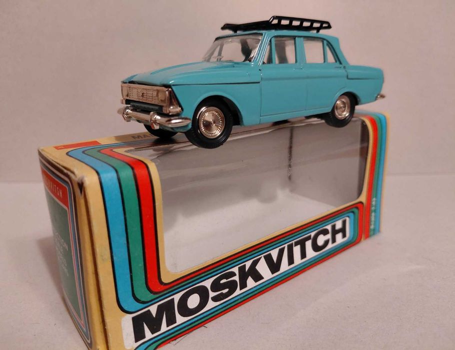 Масштабная модель Москвич-412 Model scale car Moskvitch-412