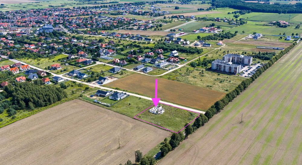 Działka 3461 m² z rozpoczętą budową