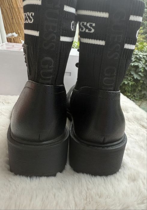 Buty wiosenne Guess czarne botki ze skarpetą sztyblety damskie