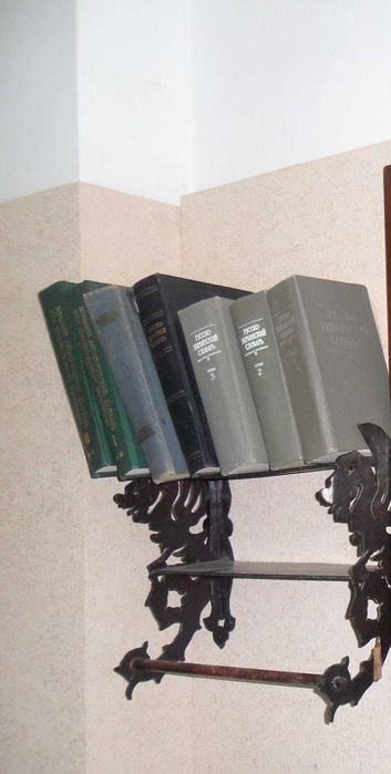 Мебель в дом, дерево