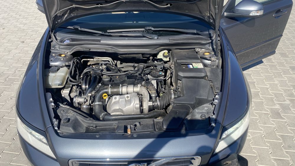 Продаю  Volvo v50