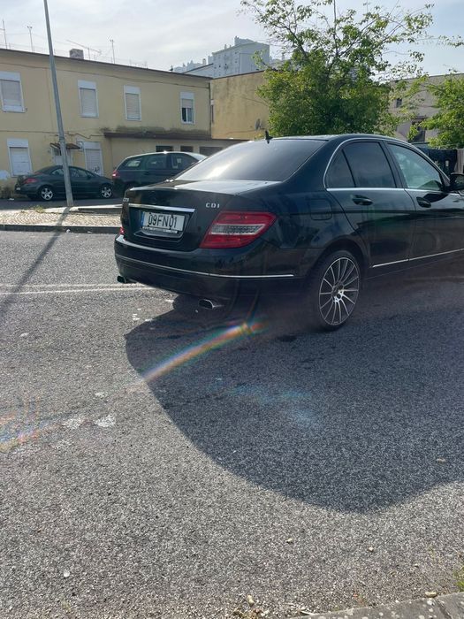 Mercedes-Benz 320 — fotografia 3