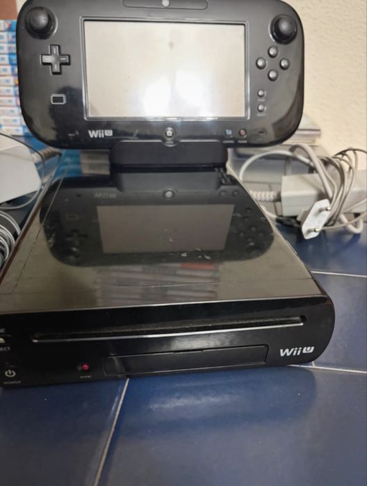 Nintendo Wii U ( ler descricao )