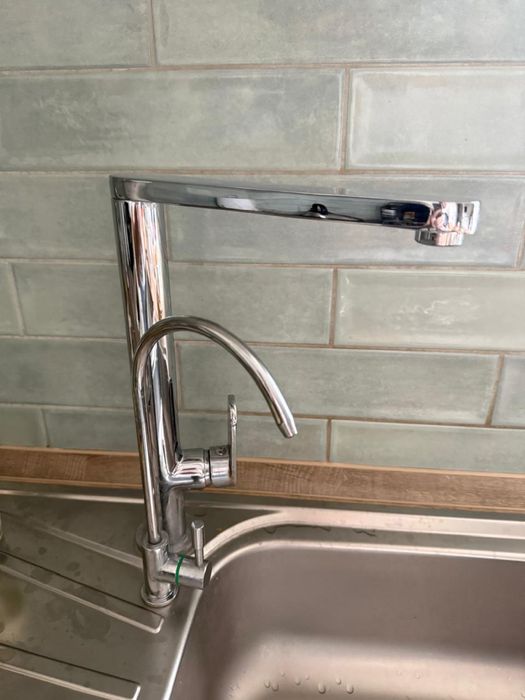 Змішувач кухонний Ferro , б/у