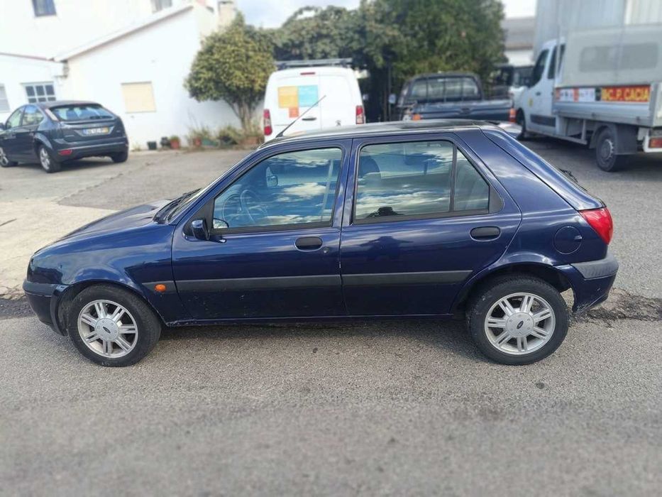 Ford Fiesta 1.25 zetec — photo 5